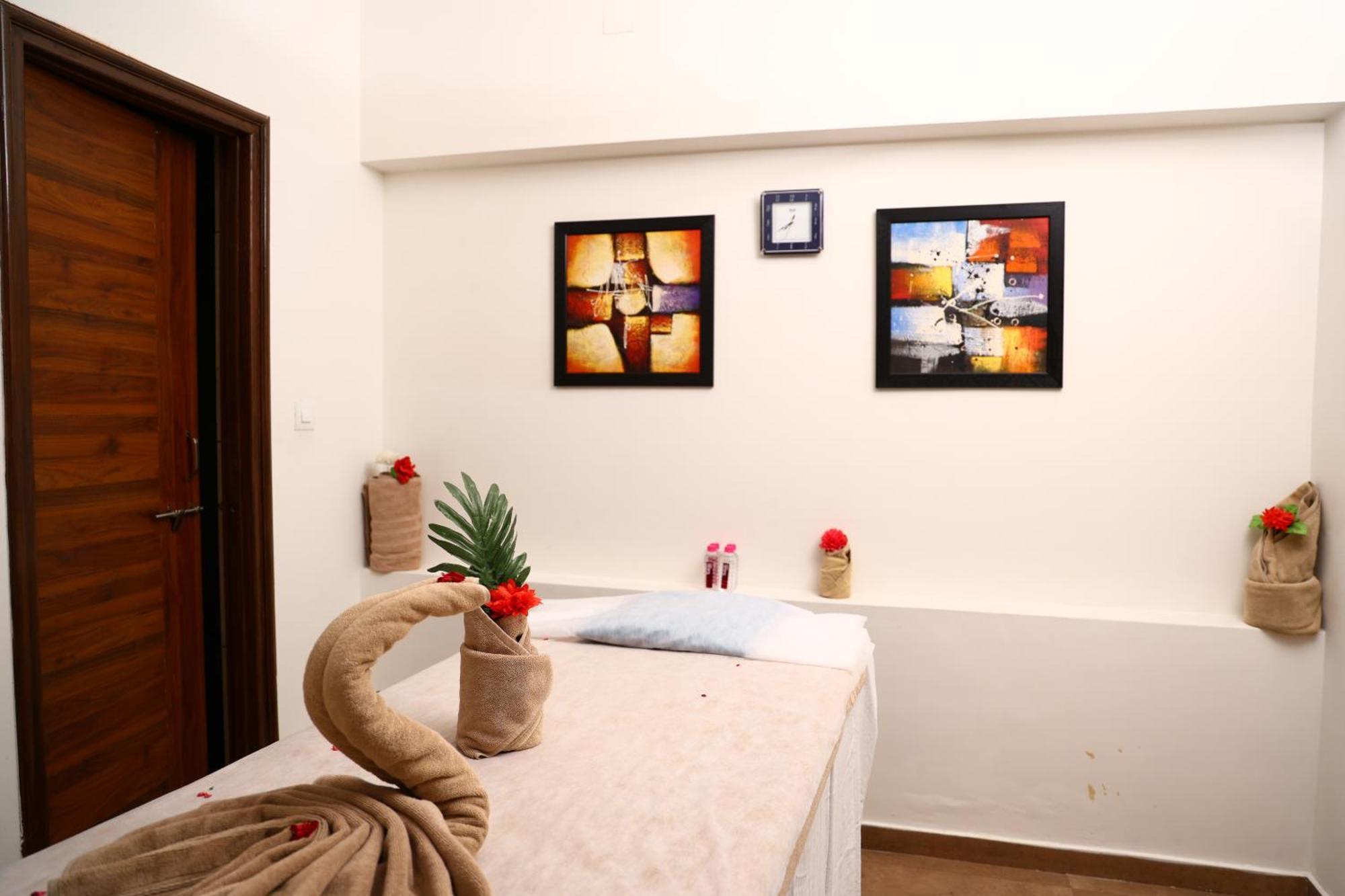 Seasons Park Resort Udaipur Exterior photo